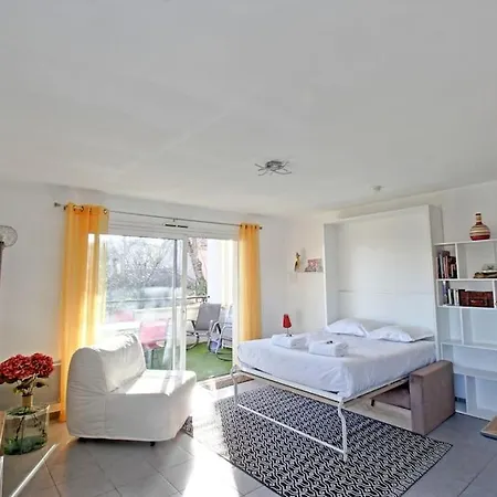 Le Farniente -parking & Terrasse Apartmán