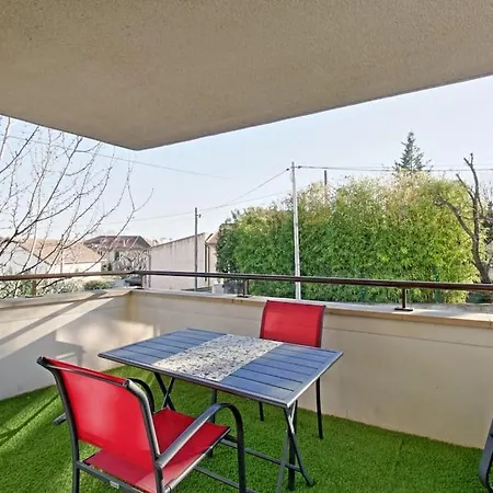 Le Farniente -parking & Terrasse *